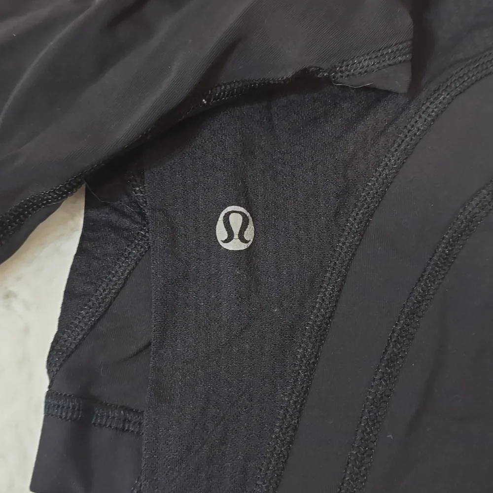 Lululemon Size 6 - Picture 2 of 5